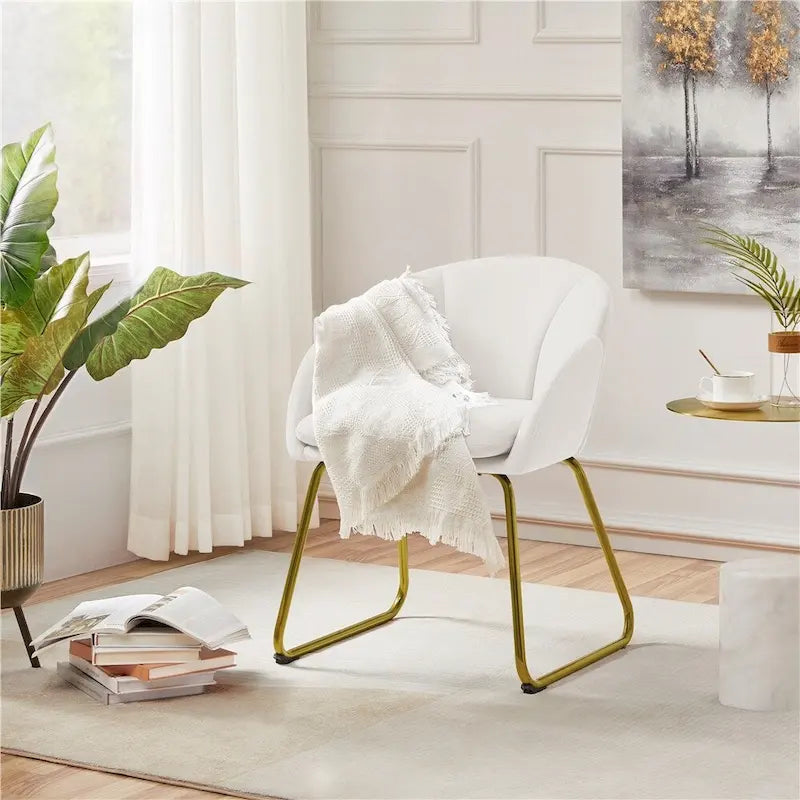 Flower-Shaped Velvet Accent Chair with Gold-Tone Legs