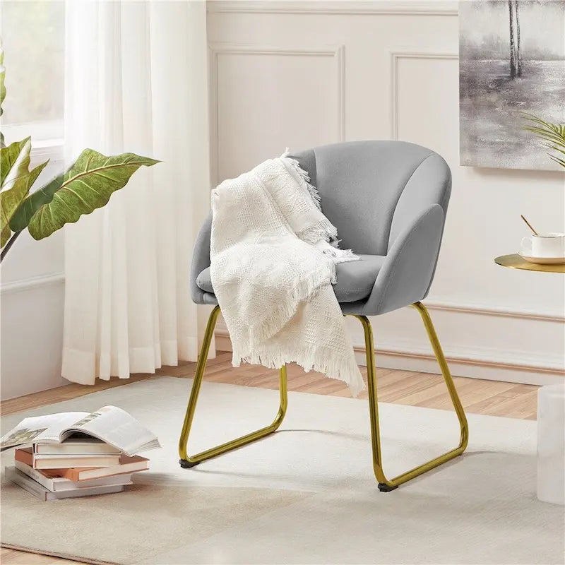 Flower-Shaped Velvet Accent Chair with Gold-Tone Legs